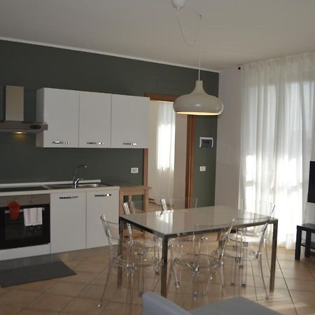 V12 Apartments - Trecate Exteriér fotografie