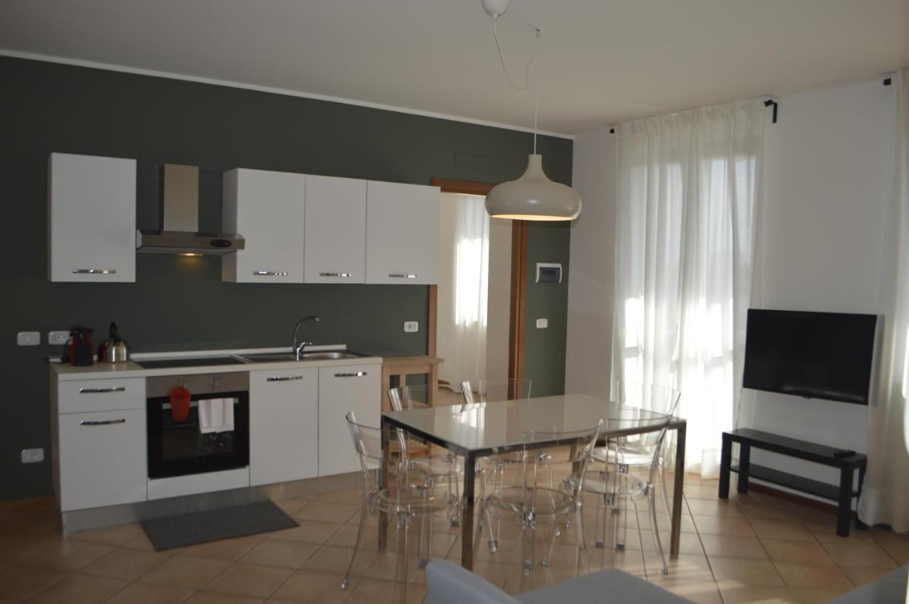 V12 Apartments - Trecate Exteriér fotografie